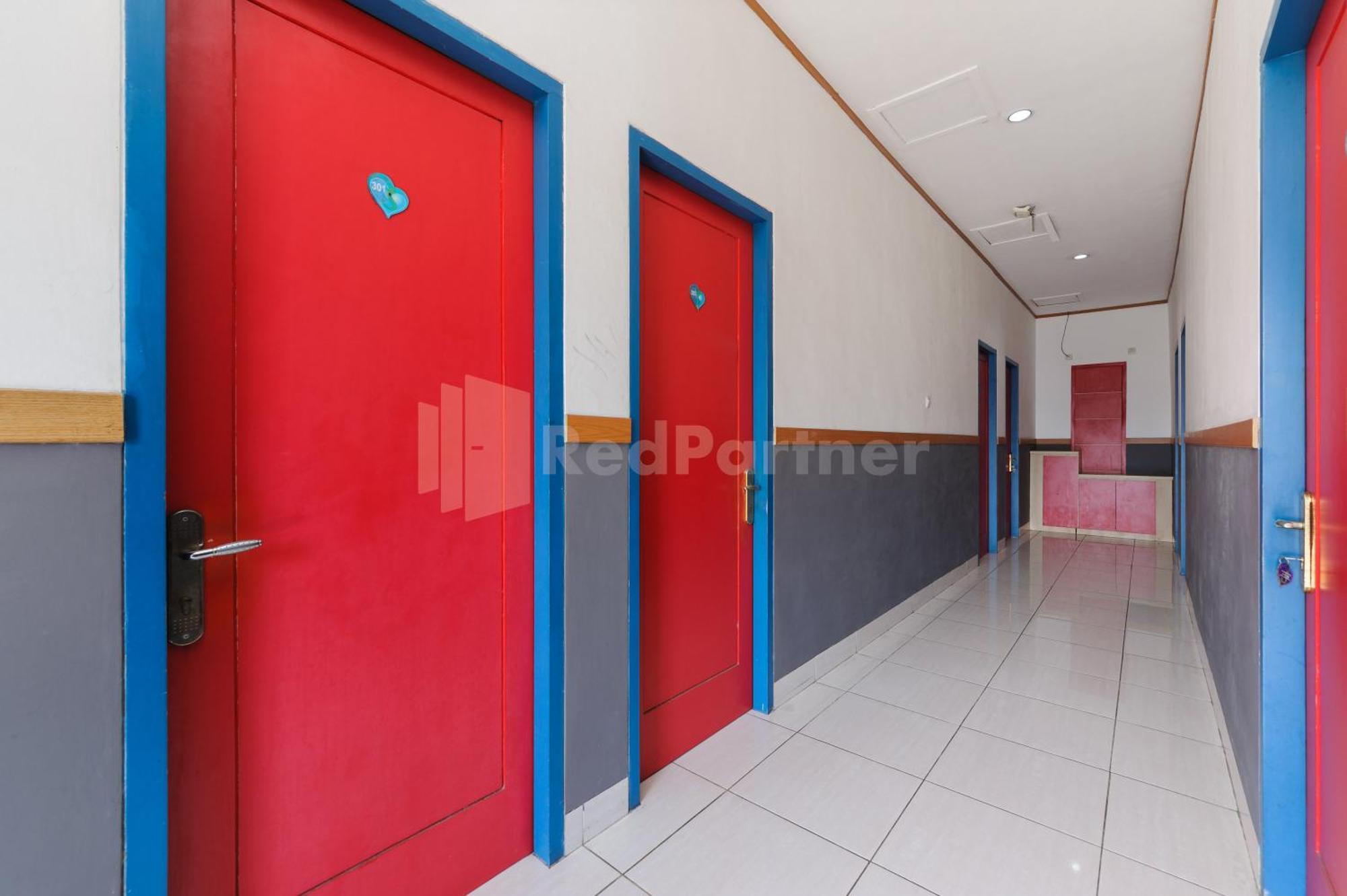 Ian Jaksa Mitra Reddoorz Hotel 2*